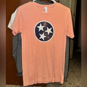 Rustic look Tennessee Tri-Star T-shirt 
Light pink 
Size S